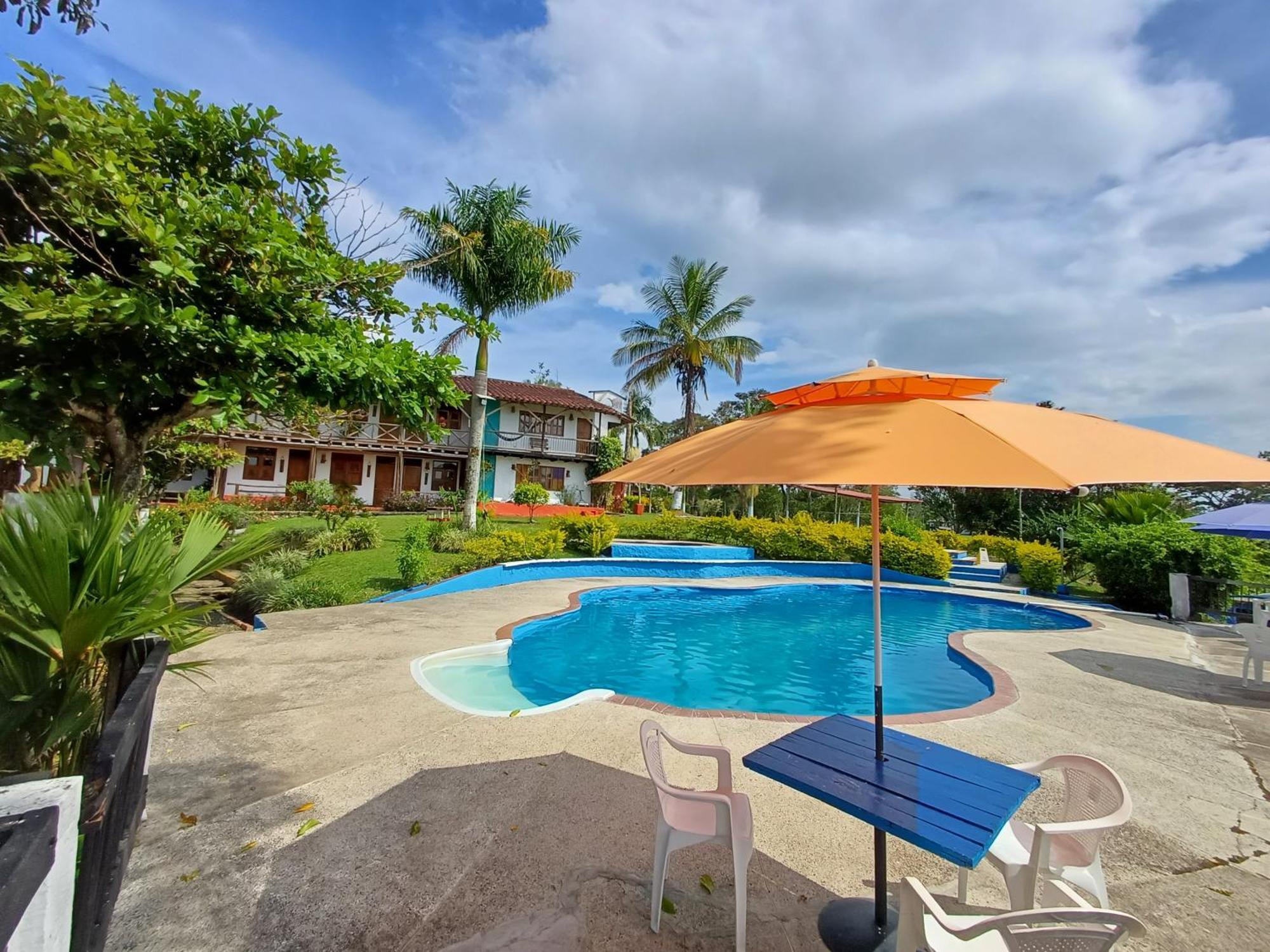 Finca Hotel Palmas Frente A Panaca Кімбая Екстер'єр фото