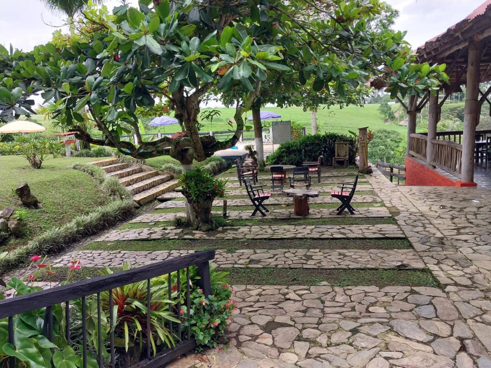 Finca Hotel Palmas Frente A Panaca Кімбая Екстер'єр фото